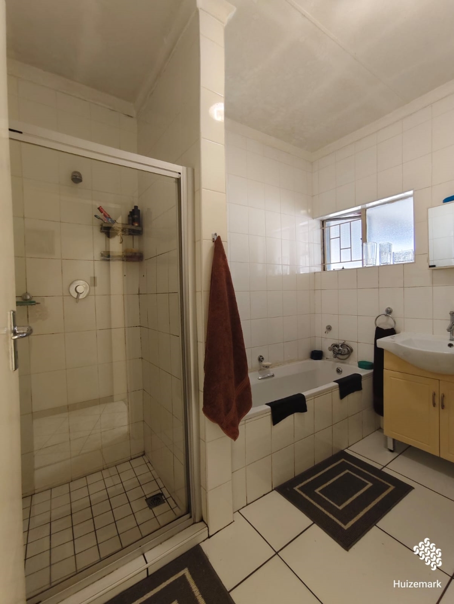 5 Bedroom Property for Sale in Sasolburg Ext 4 Free State